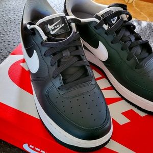 Black and White Nike Air Force 1